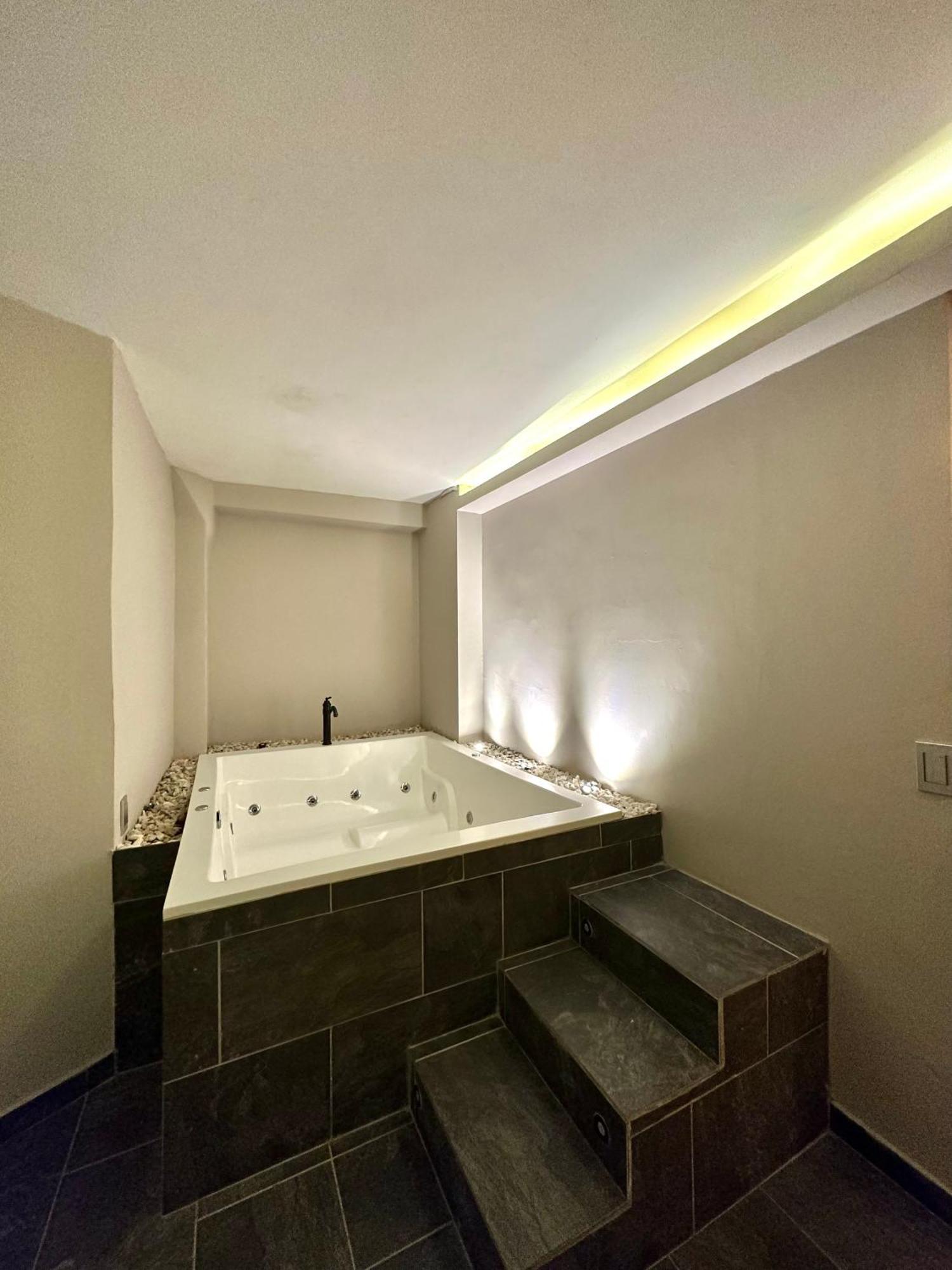 Hotel Bali At Poblado Medellín Esterno foto